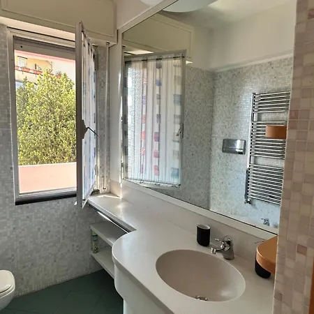 Casa Mira *