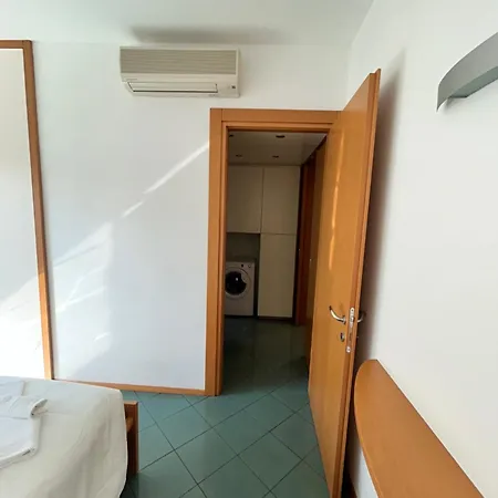 Casa Mira أرنزانو